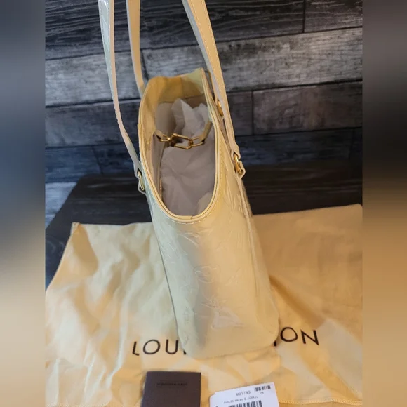 Louis Vuitton Avalon Vernis **READ DESCRIPTION ** - Picture 3 of 16